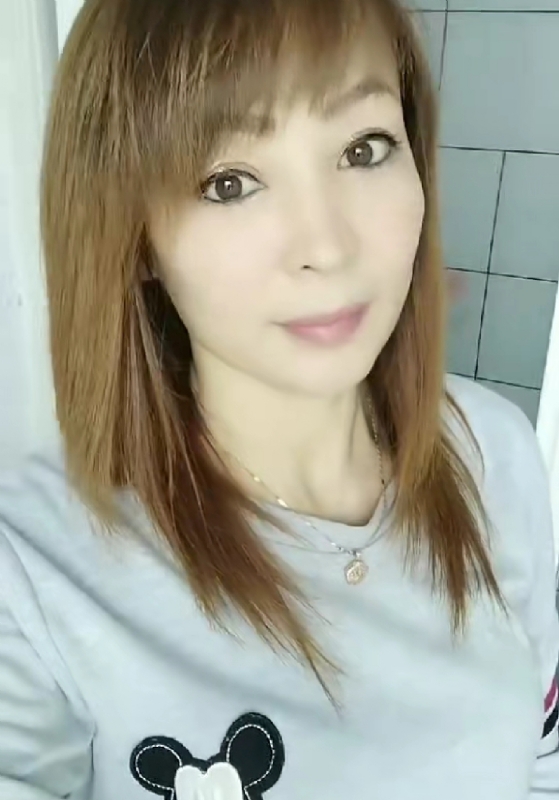 魅力白玲的第一张照片--长春上门女婿服务网